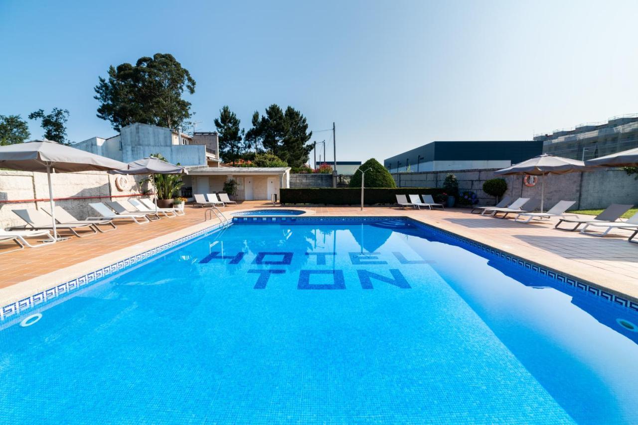 Hotel Ton Sanxenxo Esterno foto